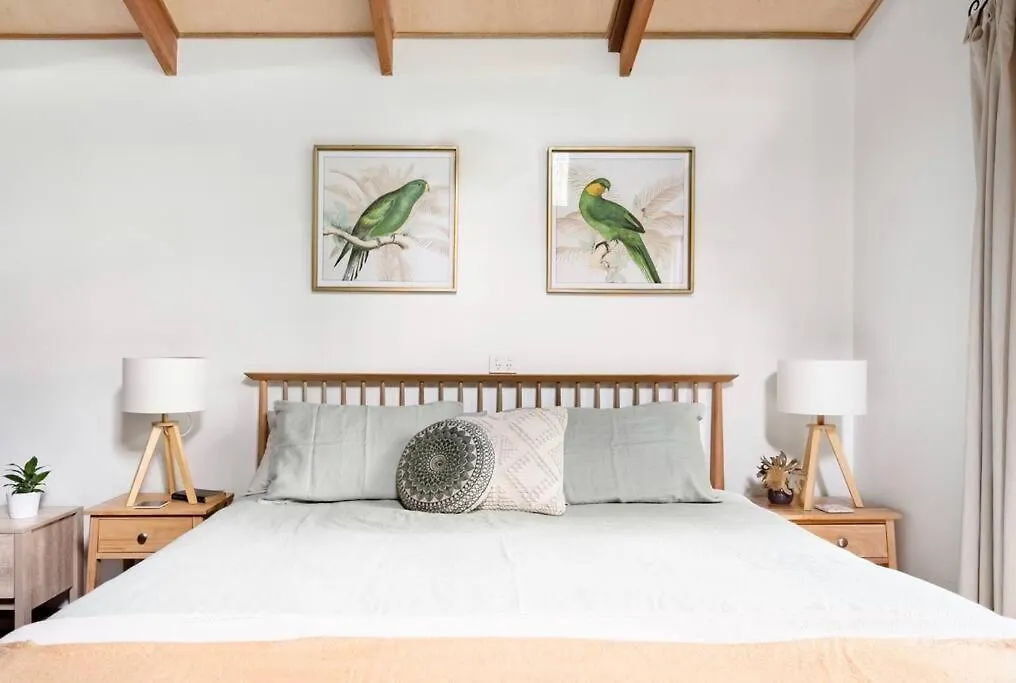 Beach Jungle - Pet-Friendly Hot Tub, Firepit & Pool In Beachside Hideaway Μπάιρον Μπέι 0*,  Αυστραλία