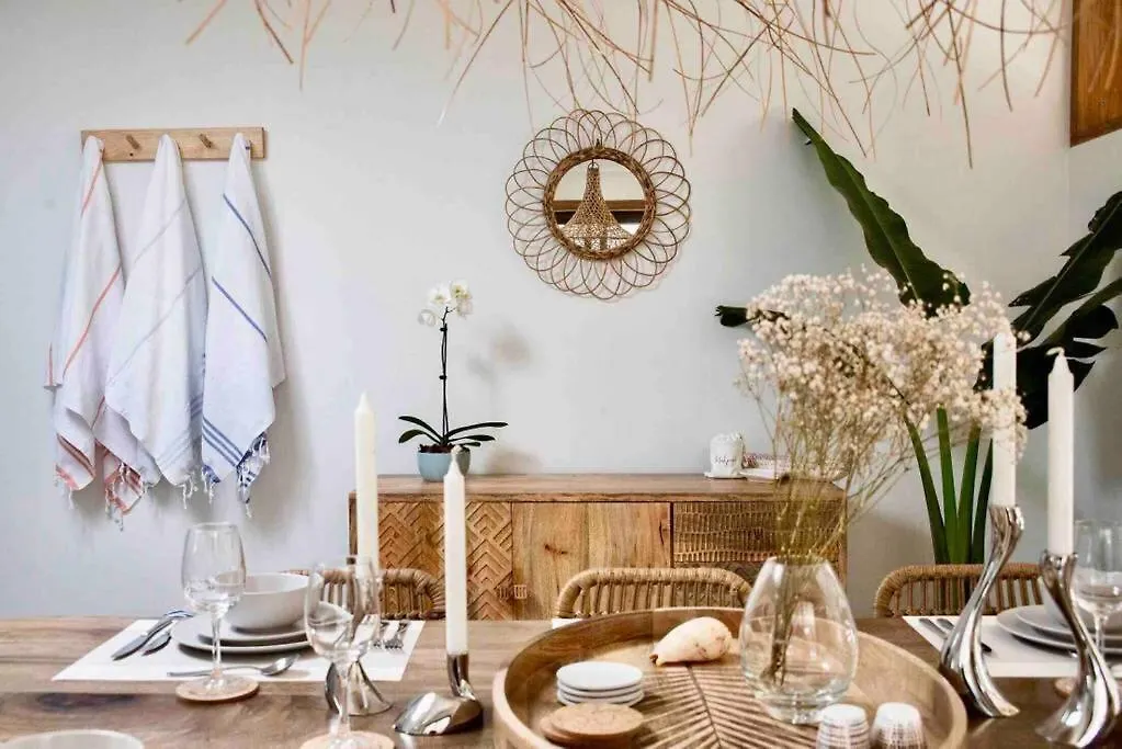 Beach Jungle - Pet-Friendly Hot Tub, Firepit & Pool In Beachside Hideaway Μπάιρον Μπέι Αυστραλία