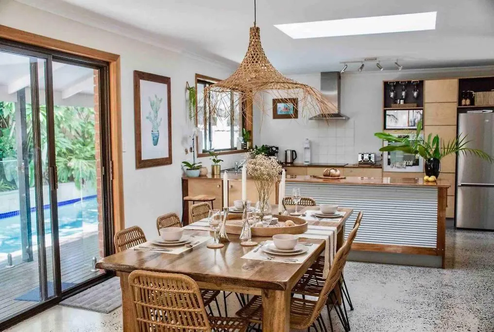 Σπίτι διακοπών Beach Jungle - Pet-Friendly Hot Tub, Firepit & Pool In Beachside Hideaway Μπάιρον Μπέι
